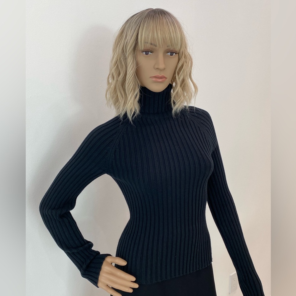 Guess Ribbed Black Turtleneck, Size Medium